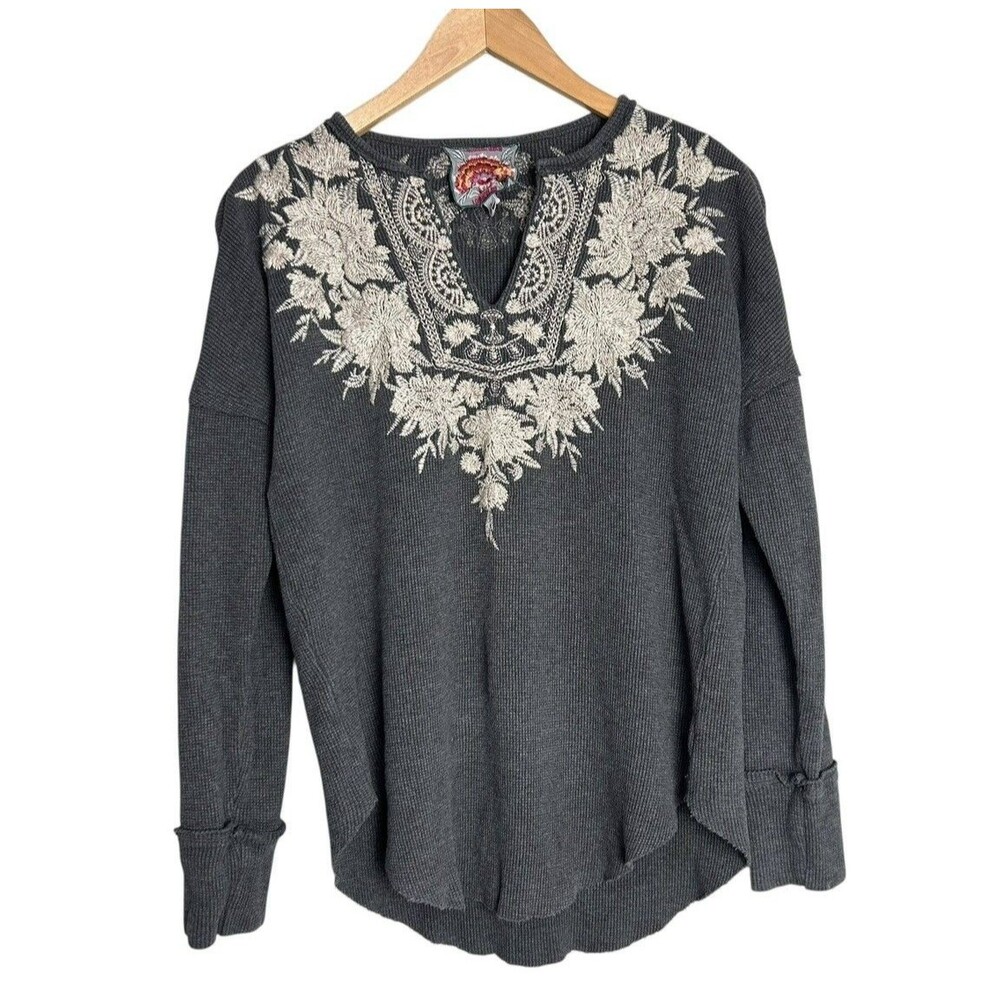 Johnny Was Long Sleeve Embroidered Thermal Floral Gray Shirt Women’s Size Small